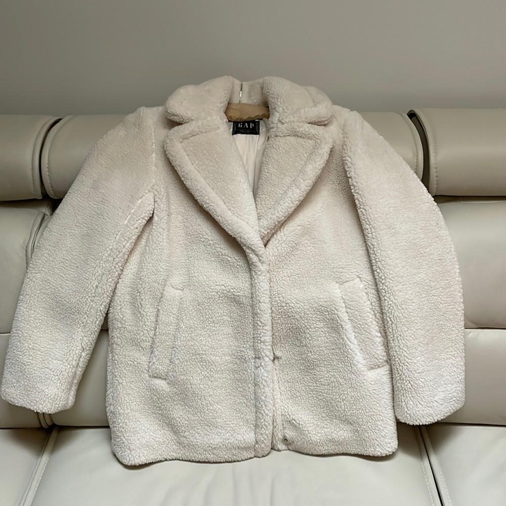 NWOT fuzzy coat